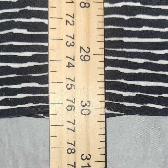 Liz Lange Maternity Tunic Top Large Black White Striped V Neck Belted Empire Wst - Picture 8 of 8